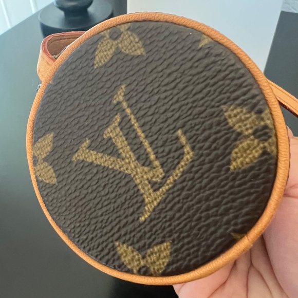 Louis Vuitton papillon pouch - Picture 2 of 9